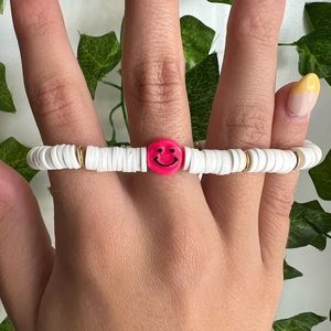 Beaded stretchy bracelet with a free scoop of beaded confetti & freebies